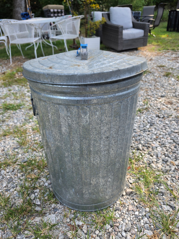 20 Gal Galvanized Steel Trash Can w/Lid