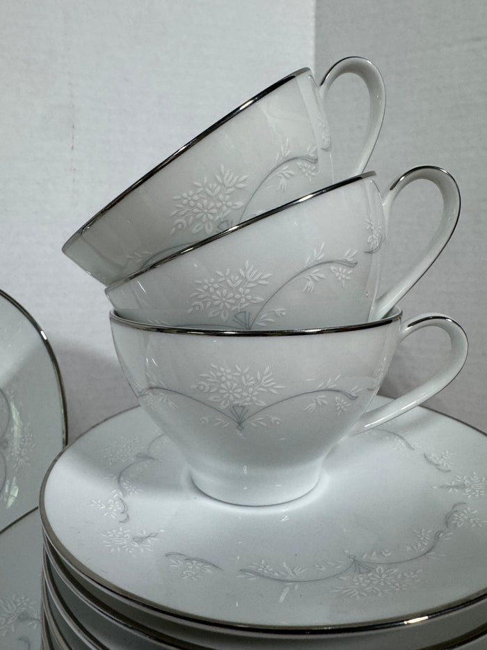 43-Piece Noritake 6441 Whitebrook China Set