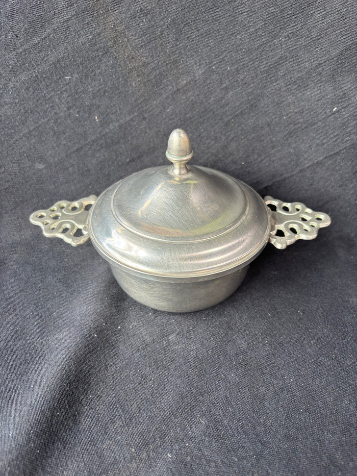 Woodbury Pewterers Porringer Bowl W/Ornate Handles & Lid