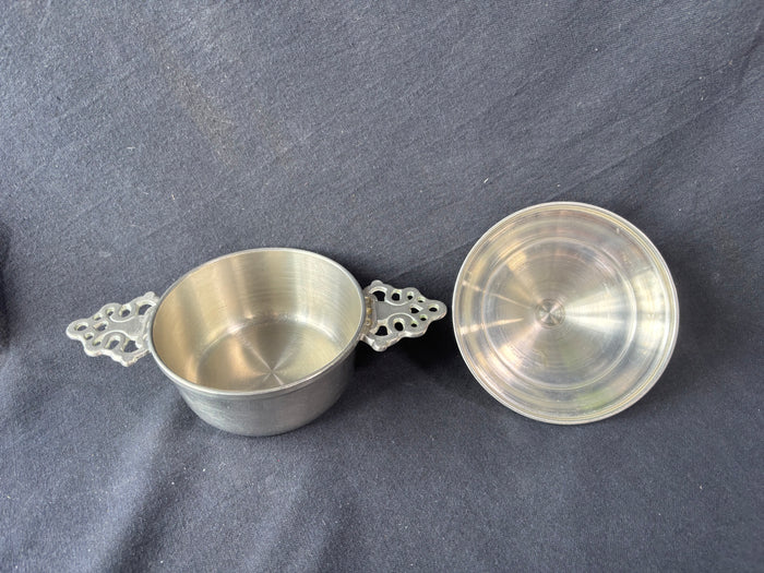 Woodbury Pewterers Porringer Bowl W/Ornate Handles & Lid