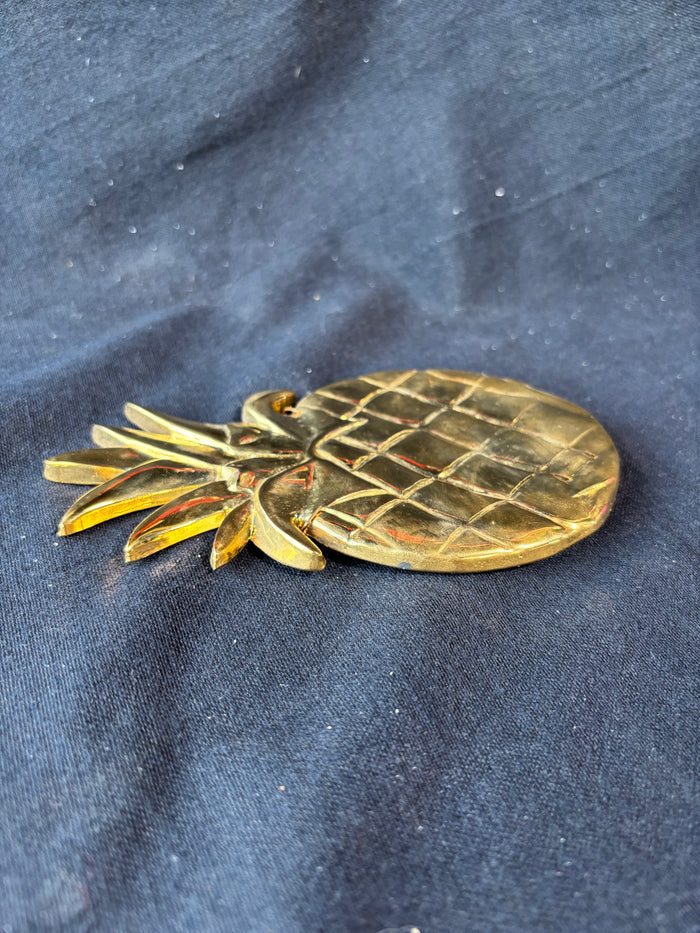 Brass Pineapple Hospitality Wall Decor Plaque 1984