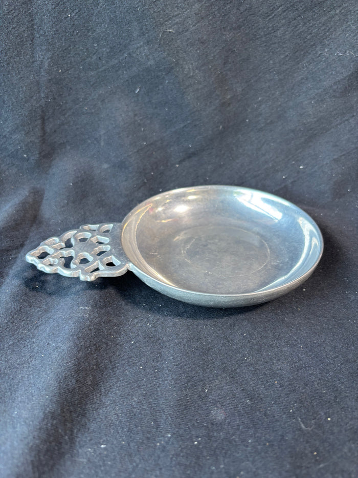 Wilton Columbia RWP Pewter Porringer