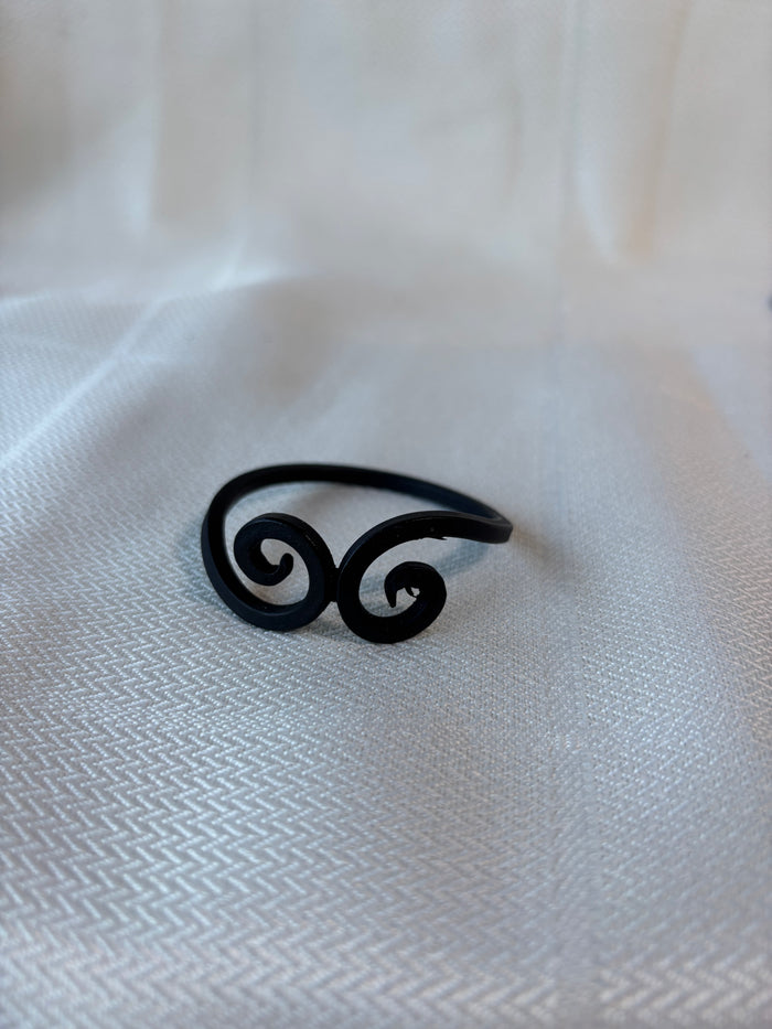 Set Of 4 Knotted Metal Napkin Rings