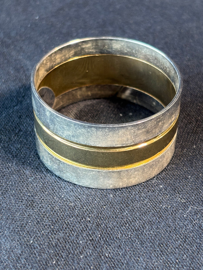 Set Of 8 Regal Quality Silver/Bronze Napkin Rings
