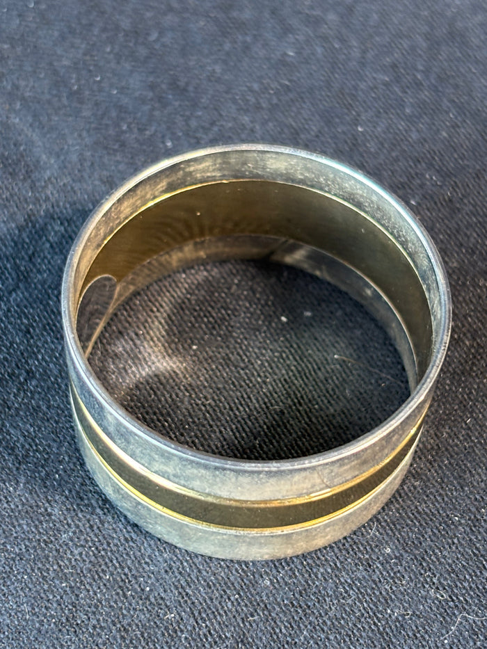 Set Of 8 Regal Quality Silver/Bronze Napkin Rings