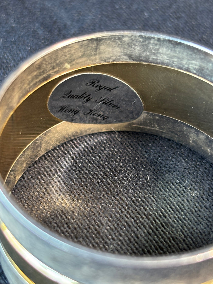 Set Of 8 Regal Quality Silver/Bronze Napkin Rings