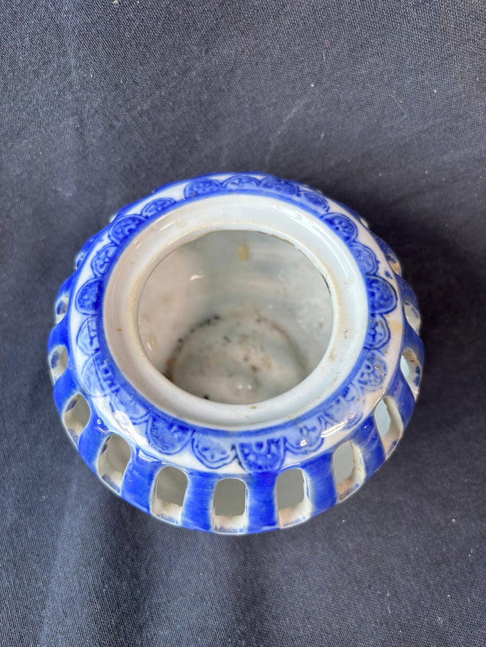 Blue And White Porcelain Pierced Potpourri Jar W/Lid