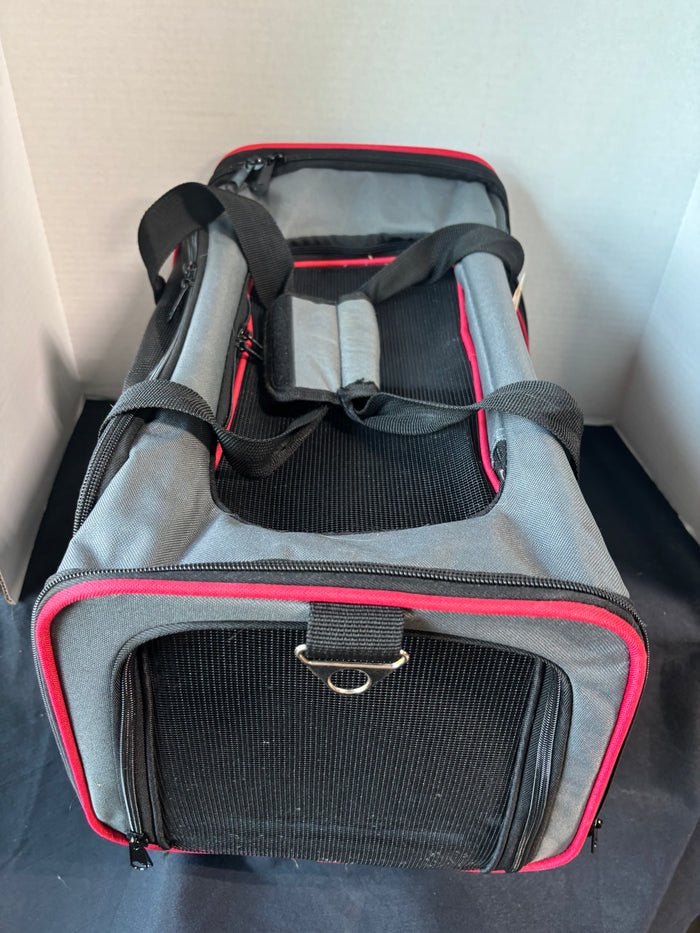 Goopaws Soft Sided Pet Carrier