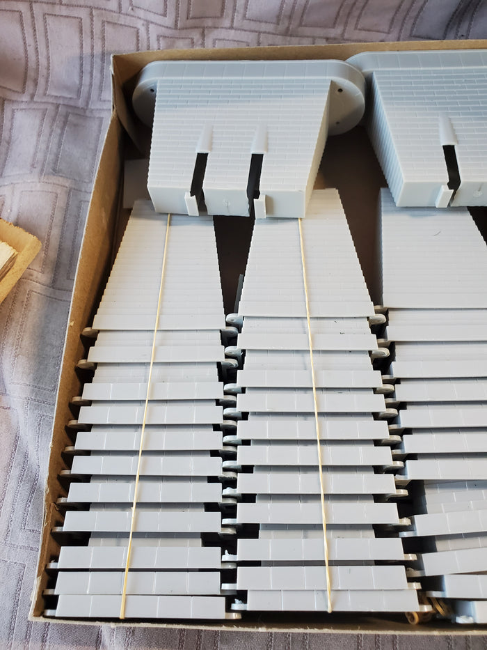 Atlas 47 Piece "HO" Gauge Pier Set