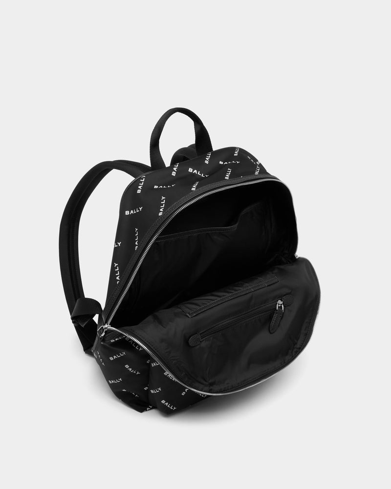 Backpack In Black Nylon With Chevron Logo