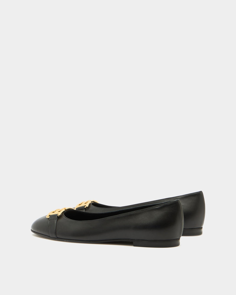Ballerina Ballet Flat In Black Leather