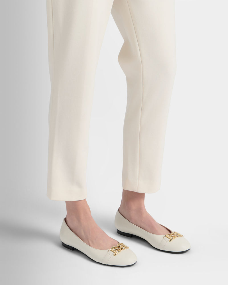Ballerina Ballet Flat In Cream Leather