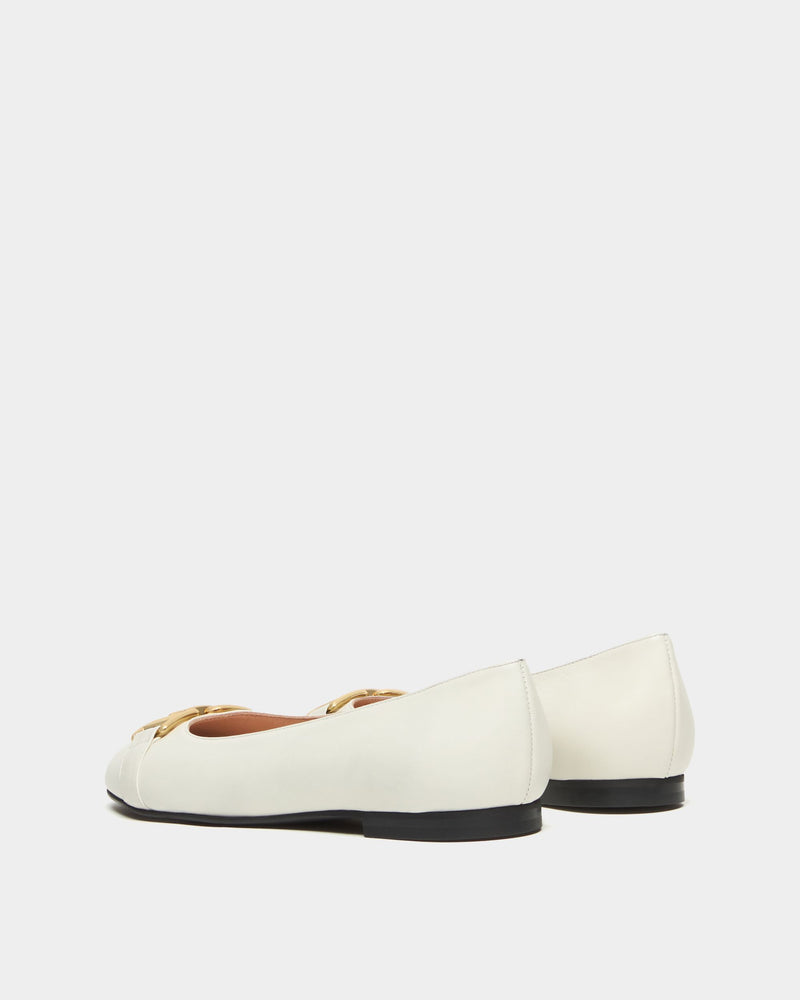 Ballerina Ballet Flat In Cream Leather