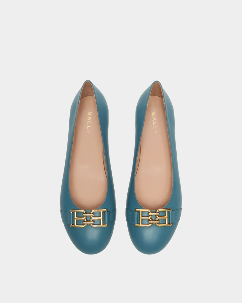Ballerina Ballet Flat In Light Blue Leather