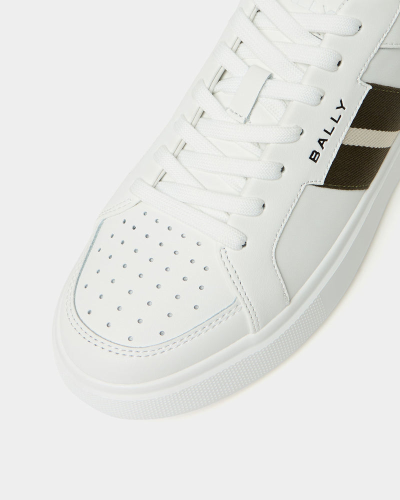 Blayze Sneaker In White and Green Leather
