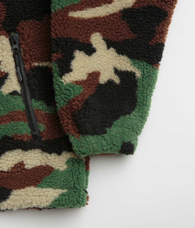 Butter Goods Camo Sherpa Jacket in Forest Green