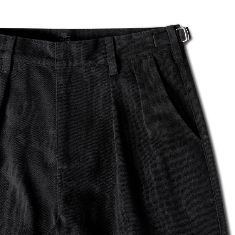 CCS Amoir Libre Pleated Shorts - Black Distortion