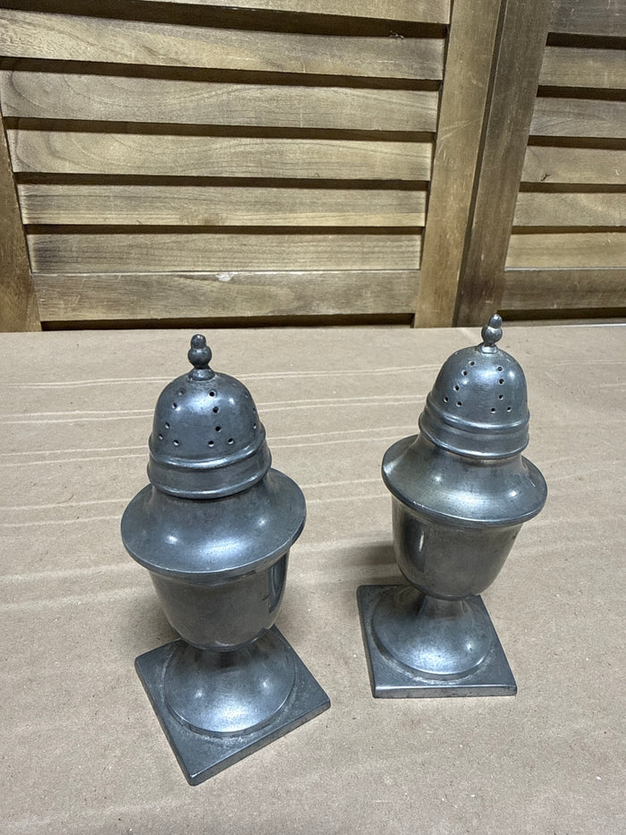 Colonial Williamsburg Stieff Pewter Salt And Pepper Shakers