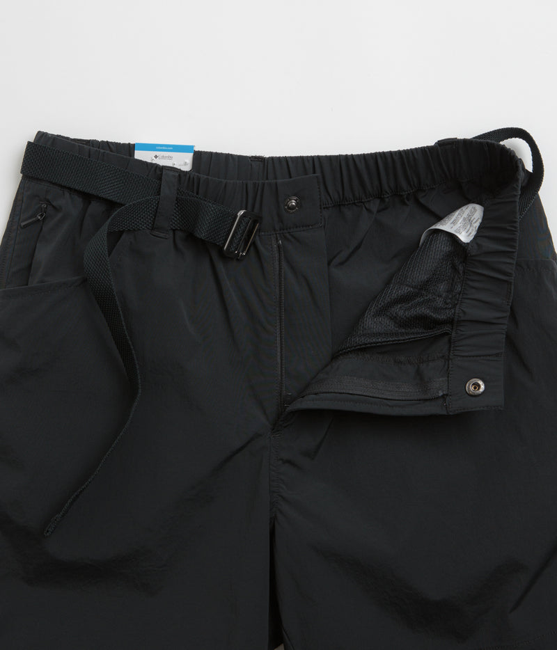 Columbia Sharpe Canyon Shorts in Black