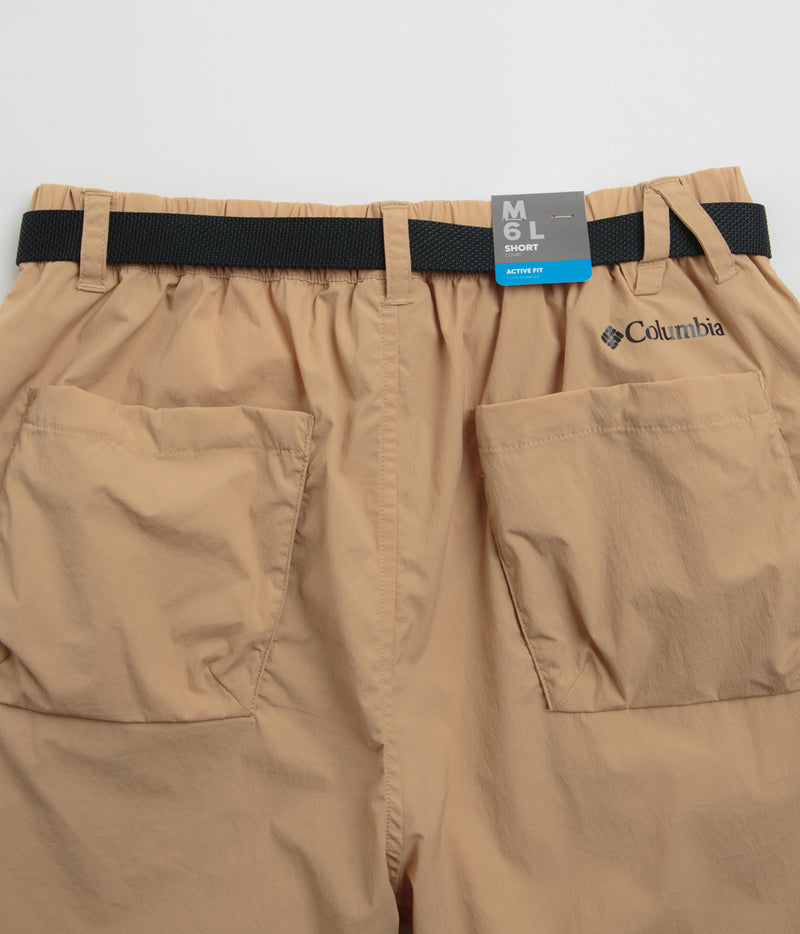 Columbia Sharpe Canyon Shorts in Canoe