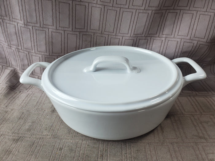 Crate and Barrel Covered Casserole Dish