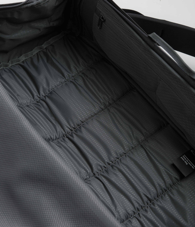 D_b_ Roamer 50L Pro Split Duffel Bag in Black Out