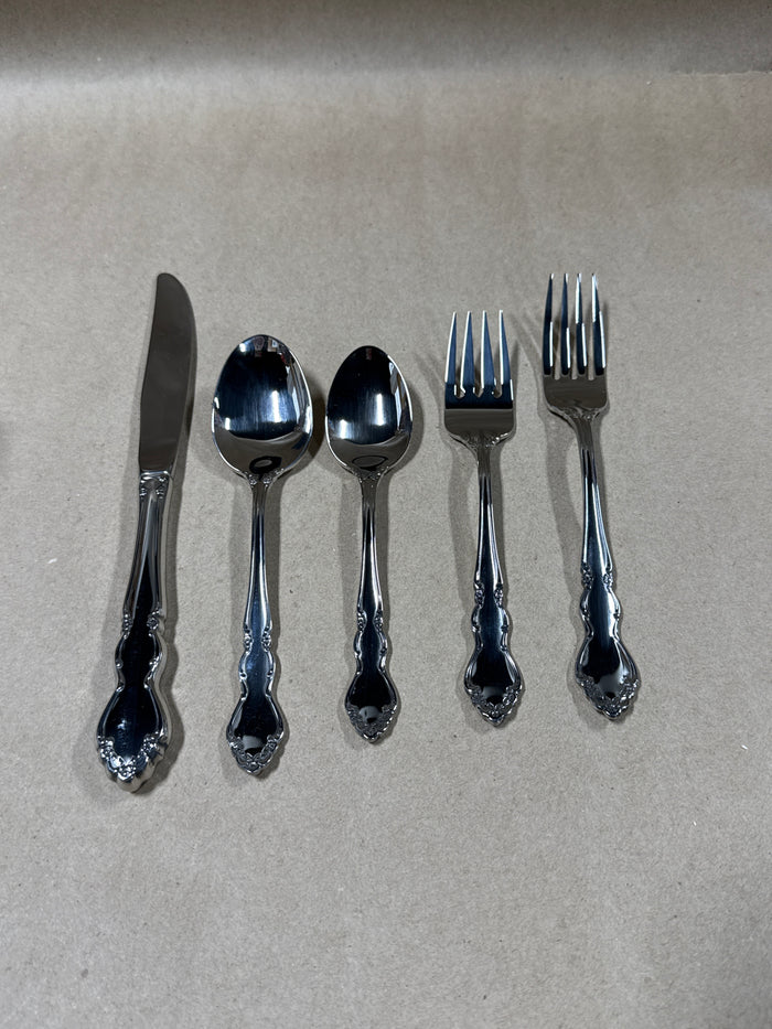Dover Heirloom Stainless By Oneida With Box - 5 Pieces