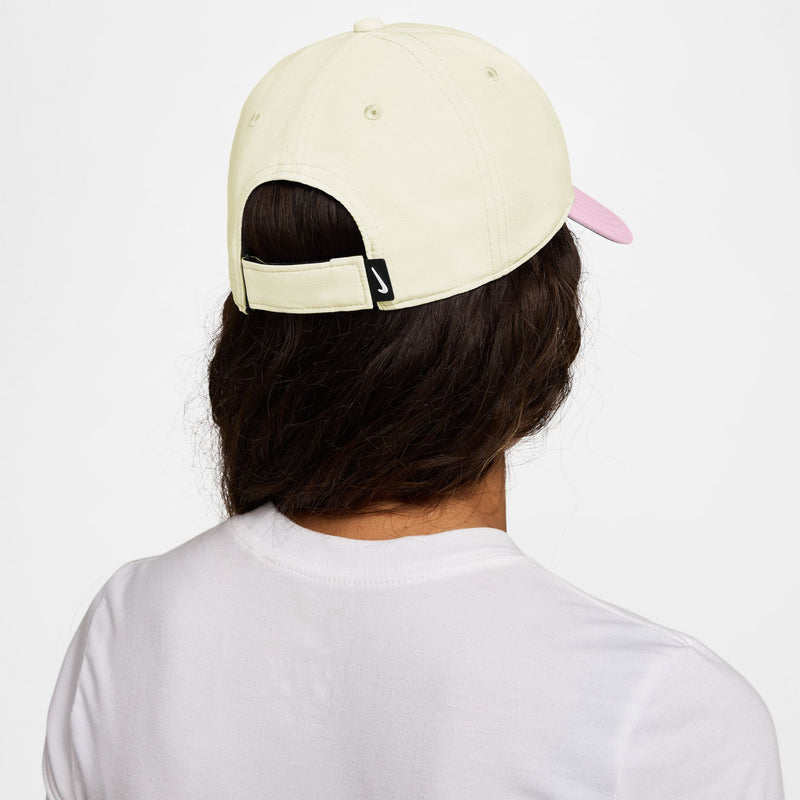 Dri-FIT Club Structured Swoosh Cap in Sail/Pink Foam/Pink Foam