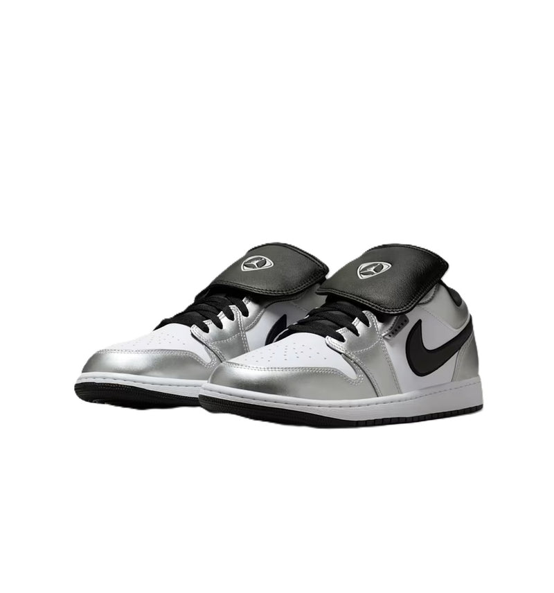 Men's Jordan 1 Low SE White/Black-White (IR2278 100)