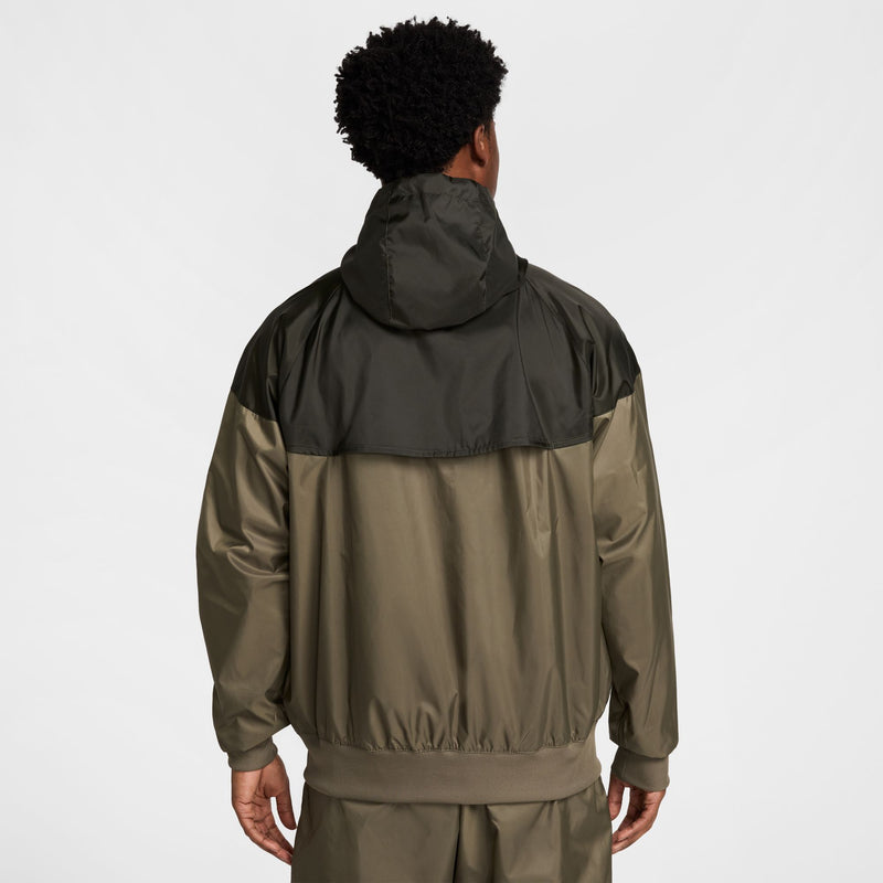 Men's Sportswear Windrunner Hooded Jacket in Medium Olive/Sequoia/Sail