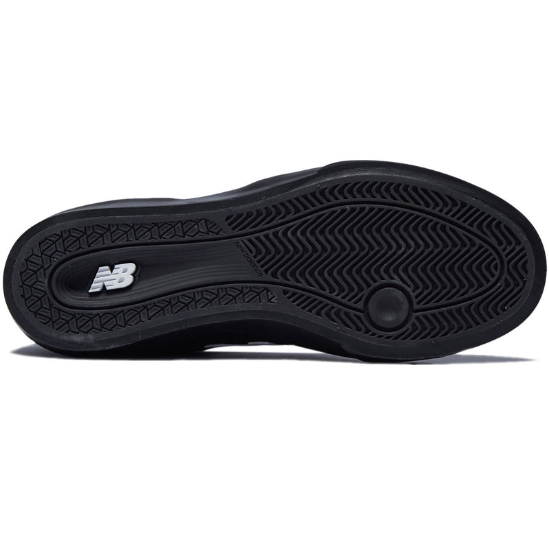 New Balance 272 Shoes - Black/White Suede