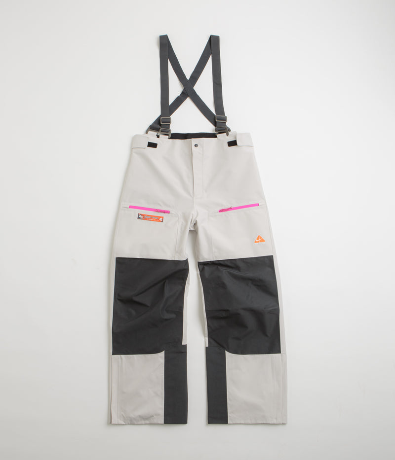 Nike ACG Chena Vortex Bib Pants in Light Orewood Brown and Anthracite / Summit White