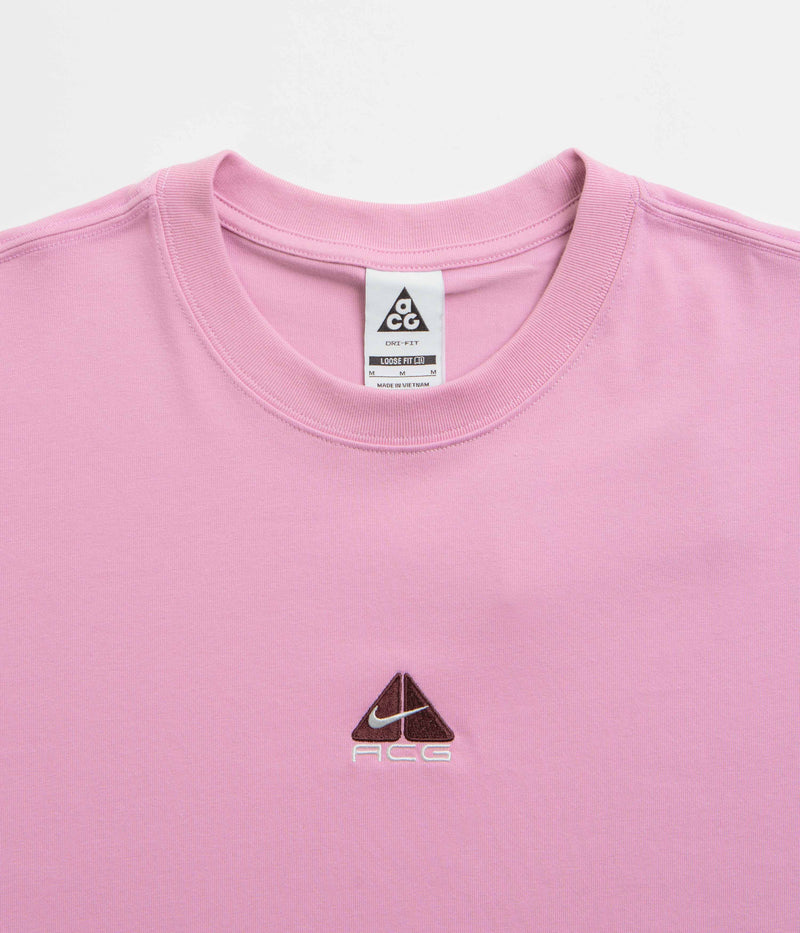 Nike ACG Lungs T-Shirt in Beyond Pink
