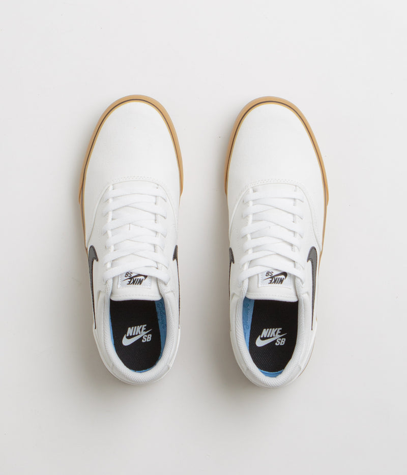 Nike SB Chron 2 Canvas Shoes in White and Black and White - Gum Light Brown