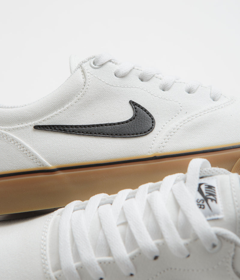 Nike SB Chron 2 Canvas Shoes in White and Black and White - Gum Light Brown