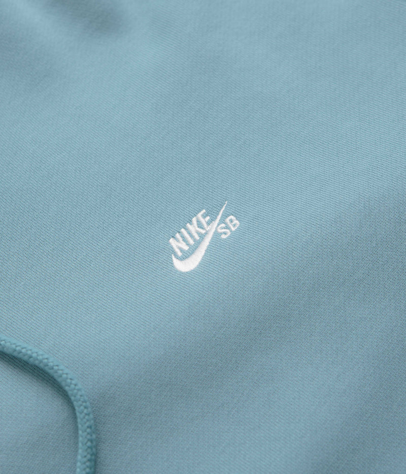 Nike SB Essential Small Logo Hoodie in Denim Turquoise and White