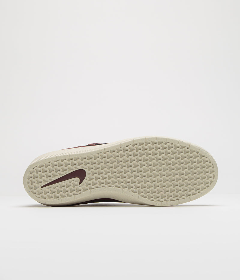 Nike SB Force 58 Shoes in Dark Team Red and Black and Black - Light Orewood Brown
