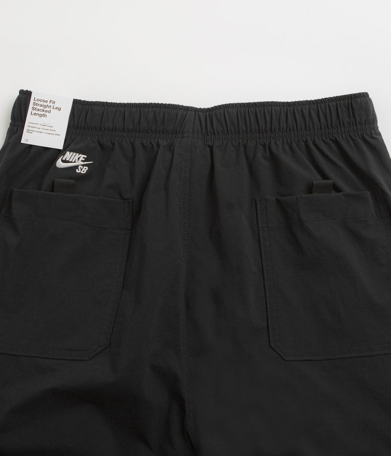 Nike SB Kearny Cargo Pants in Black and Black / White