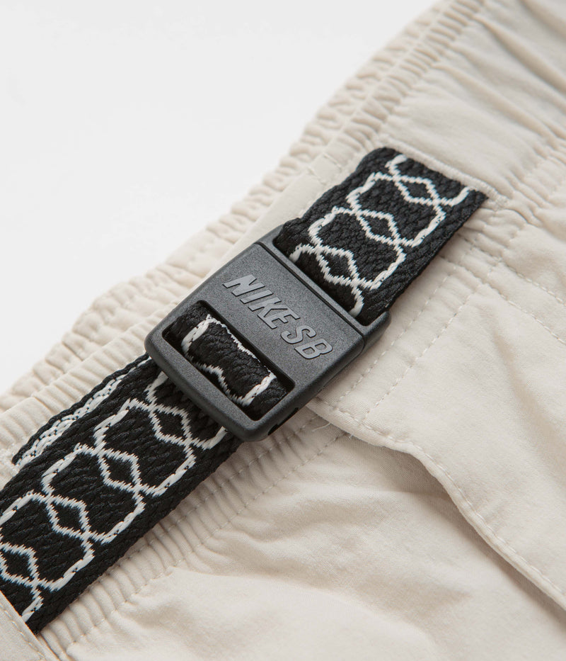 Nike SB Kearny Cargo Pants in Light Orewood Brown and White