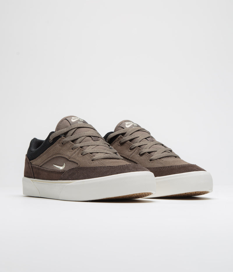 Nike SB Malor Shoes in Ironstone and Light Khaki and Baroque Brown - Black