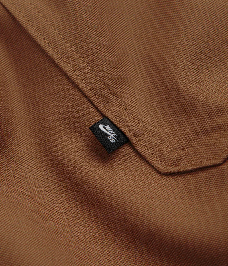 Nike SB New Essential Woven Shirt in Light British Tan and White