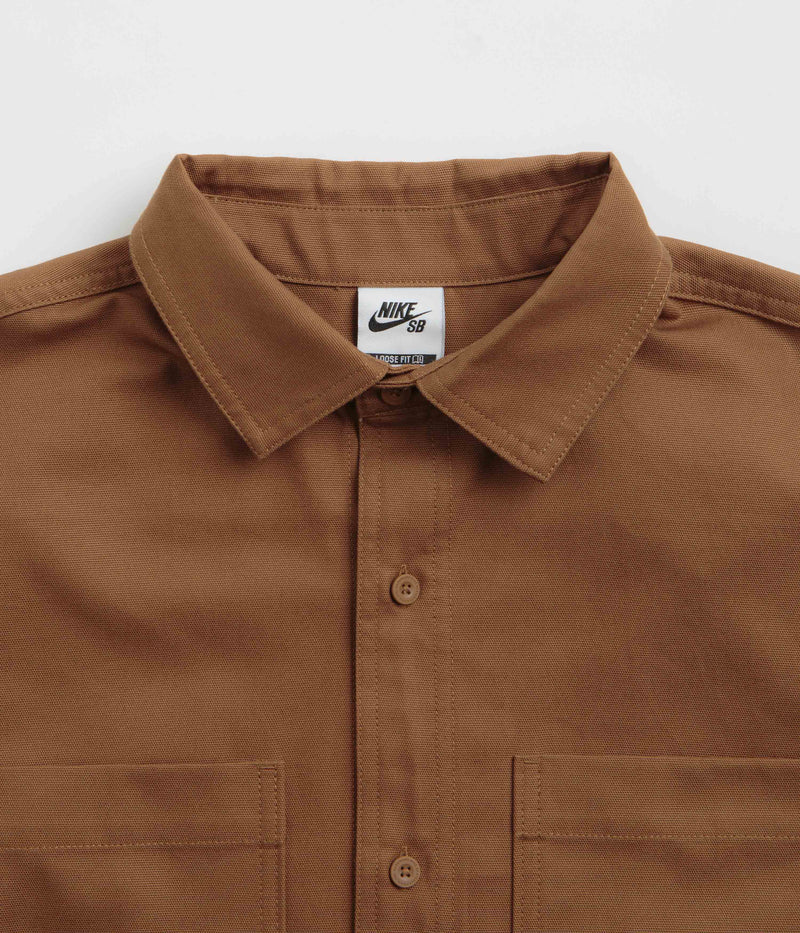 Nike SB New Essential Woven Shirt in Light British Tan and White