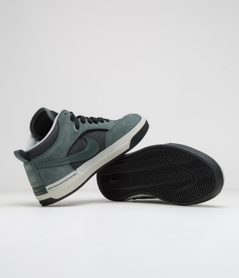 Nike SB React Leo Shoes in Vintage Green and Vintage Green and Black