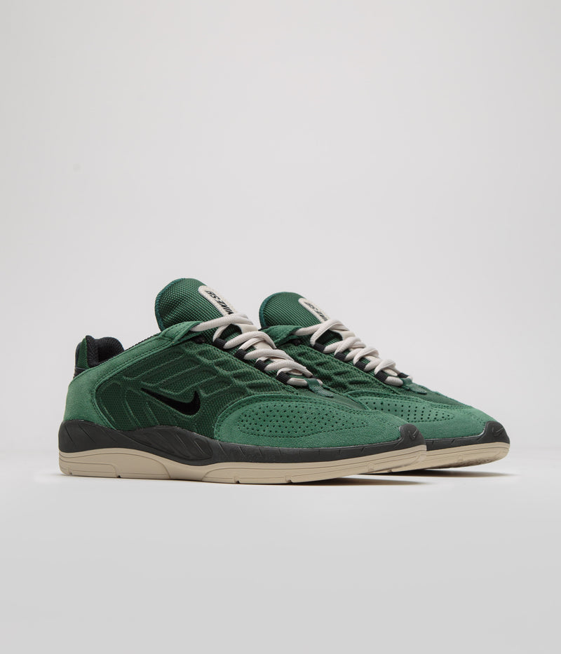 Nike SB Vertebrae Shoes in Fir and Black and Sequoia - Light Orewood Brown