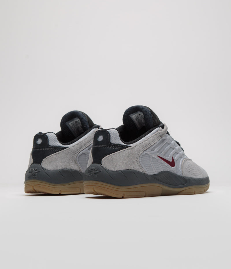Nike SB Vertebrae Shoes in Light Smoke Grey and Dark Team Red