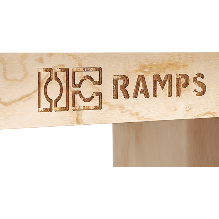 OC Ramps Halfpipe Bookshelf