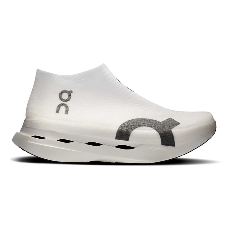 ON Cloudboom Strike LS