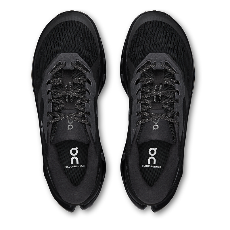 ON Cloudrunner 3