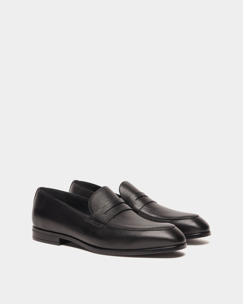 Onizy Loafer In Black Grained Leather