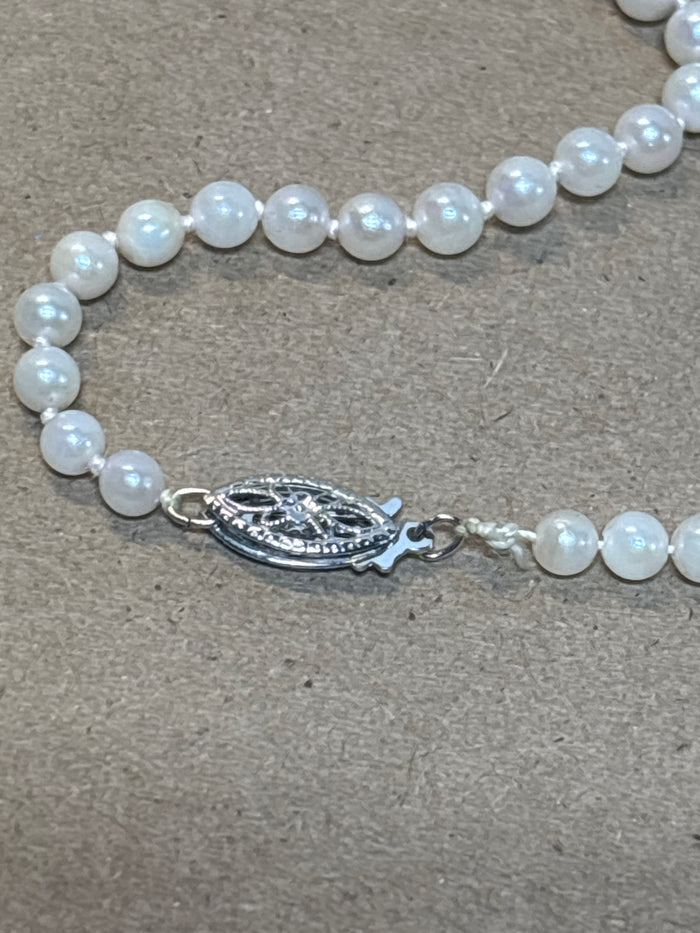 Pearl Necklace with 10K White Gold Clasp